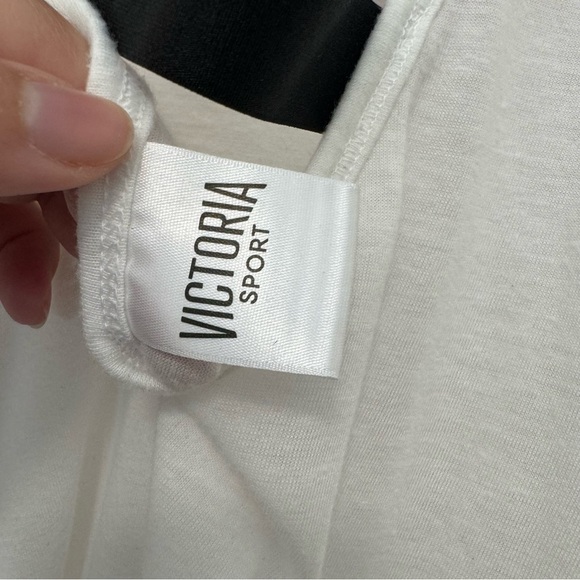 Victoria’s Secret Victoria Sport Cut Out Back Tank Top White Red & Black - Picture 3 of 4